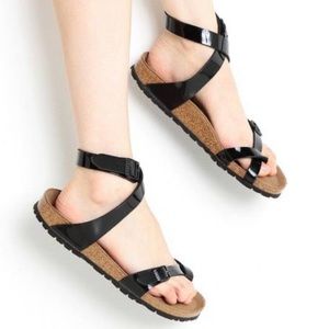 Yara Birko-Flor Black Patent